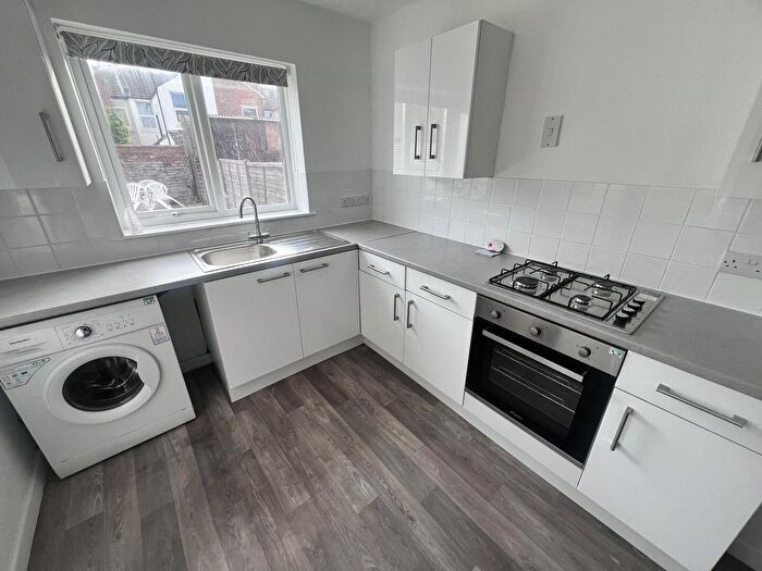 3 Bedroom Terraced House To Rent In Percy Road, Southsea, PO4