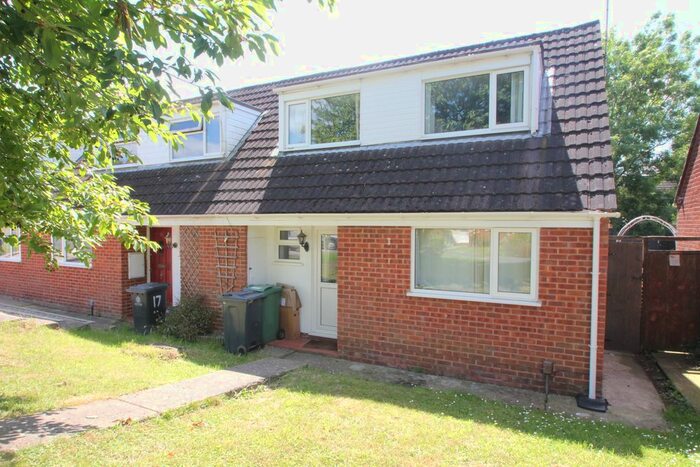 2 Bedroom Property To Rent In Brecon Close, Quedgeley, Gloucester, GL2
