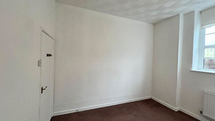 1 Bedroom Flat To Rent In Upper Salisbury Street, Tredegar, Tredegar, NP22