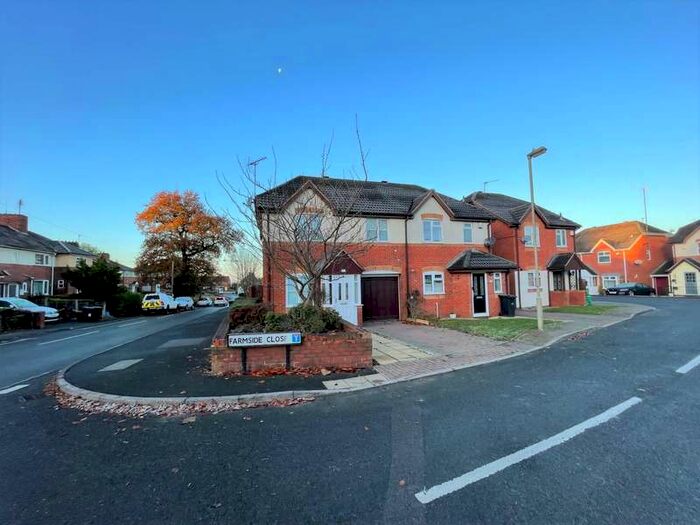 3 Bedroom Semi Detached House For Sale In Farmside Close, Wollescote, DY9