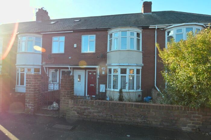 2 Bedroom Flat To Rent In Old Durham Road, Gateshead, NE9