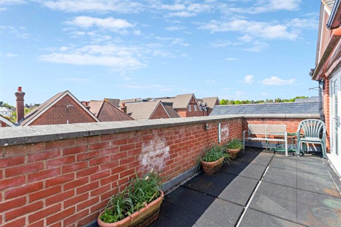 2 Bedroom Flat For Sale In Robert Ellis Court, St. Martins Road, Knebworth, SG3