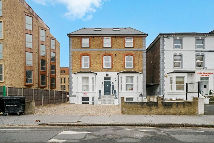 1 Bedroom Apartment For Sale In Sydenham Road, Croydon, CR0
