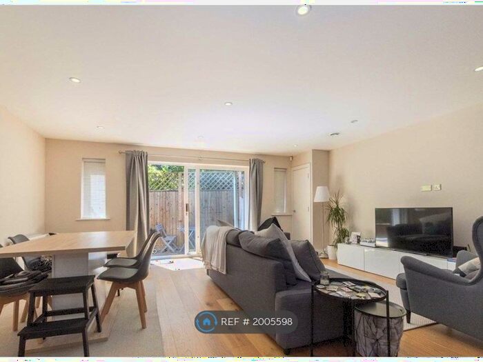 1 Bedroom Flat To Rent In Stile Hall Gardens, London, W4