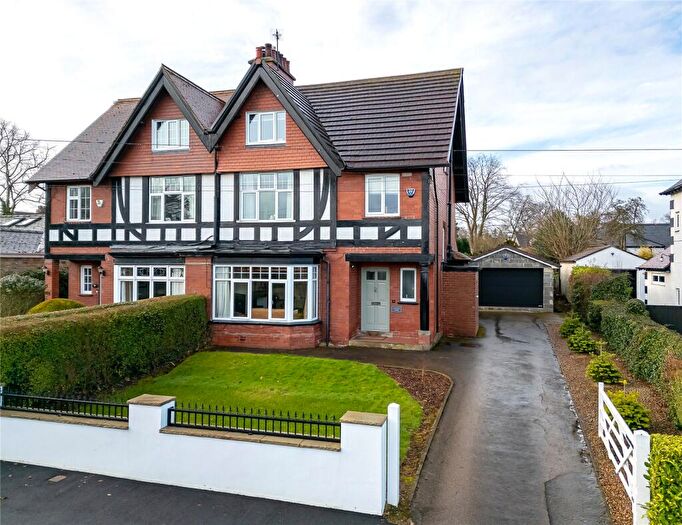 5 Bedroom Semi-Detached House For Sale In Lower Langwith, Collingham, LS22