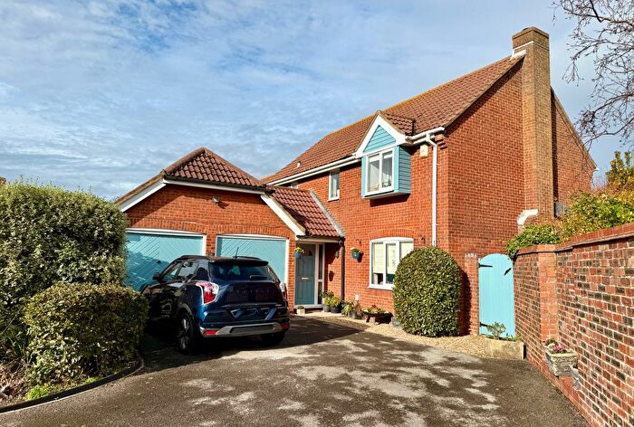 4 Bedroom Detached House For Sale In Somervell Close, Gosport, PO12