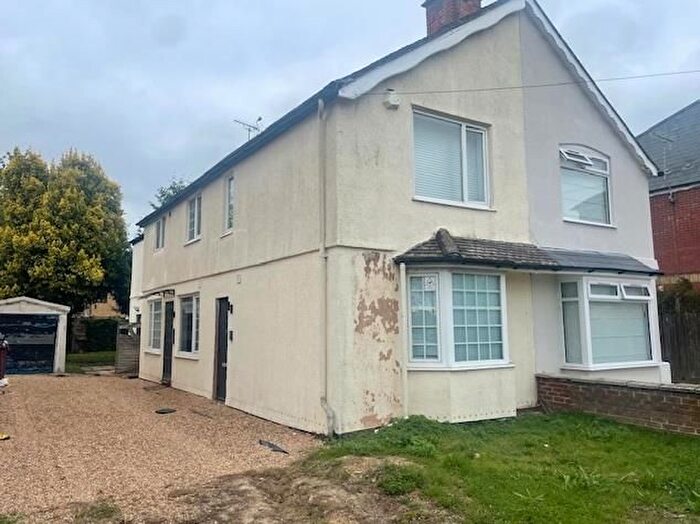 Studio To Rent In Whitley Wood Road, Reading, RG2