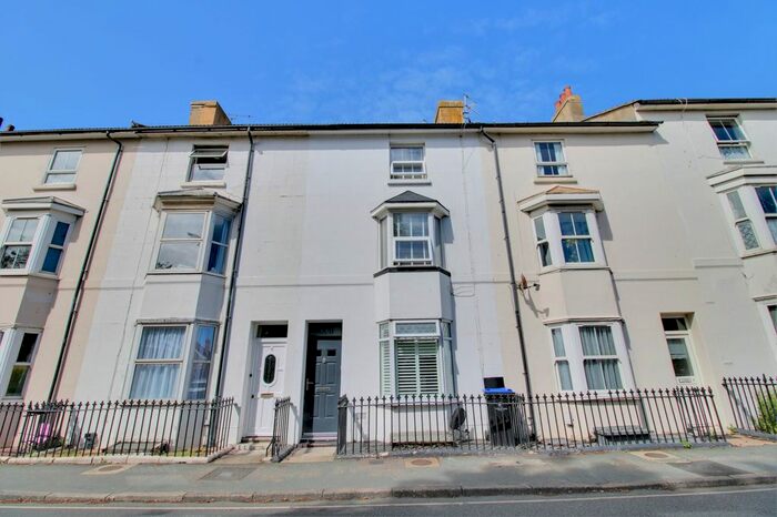 3 Bedroom Flat To Rent In Western Road, Shoreham-By-Sea, BN43