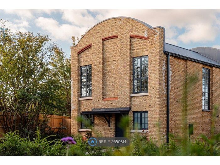 3 Bedroom Detached House To Rent In The Old Waterworks, Ashford, TN27