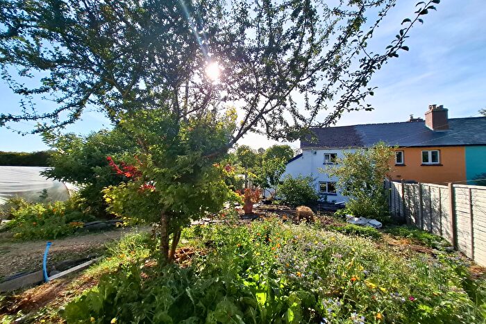 3 Bedroom Cottage For Sale In Brick Row, Llanfyrnach, SA35