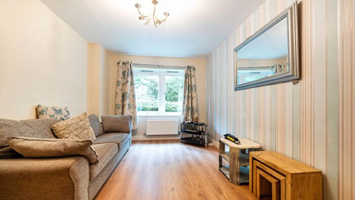 3 Bedroom Terraced House For Sale In Ranston Close, Denham, UB9