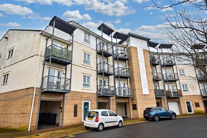 2 Bedroom Flat For Sale In Captains Wharf, South Shields, NE33