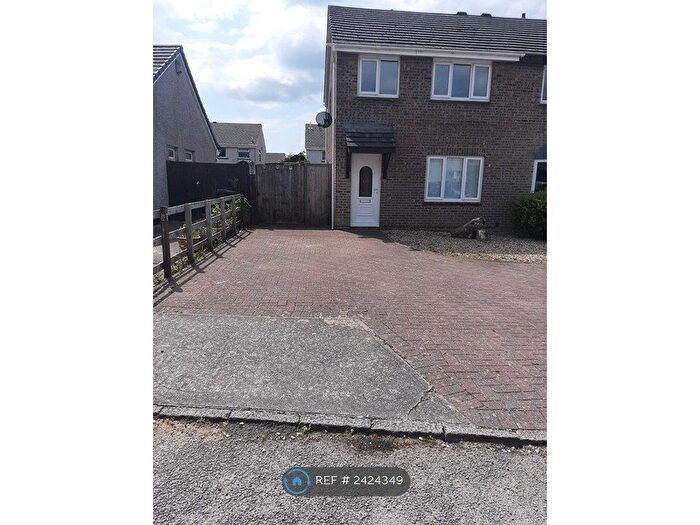 3 Bedroom Semi-Detached House To Rent In Byan Close, Truro, TR3