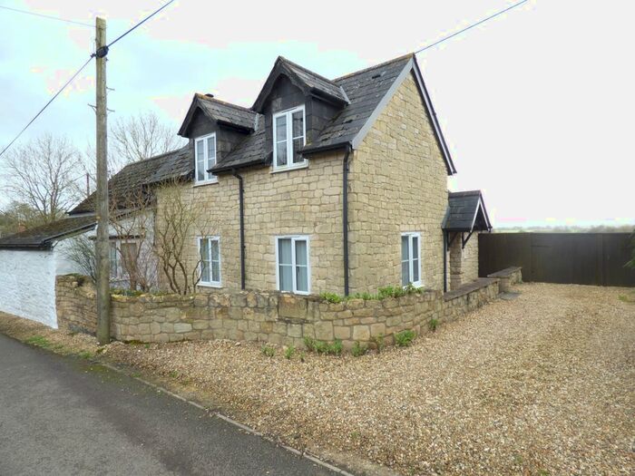 3 Bedroom Cottage For Sale In Stour Lane, Stour Provost, SP8