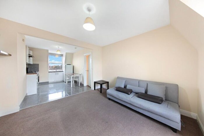 1 Bedroom Flat To Rent In Station Road, Harrow, Middlesex, HA2