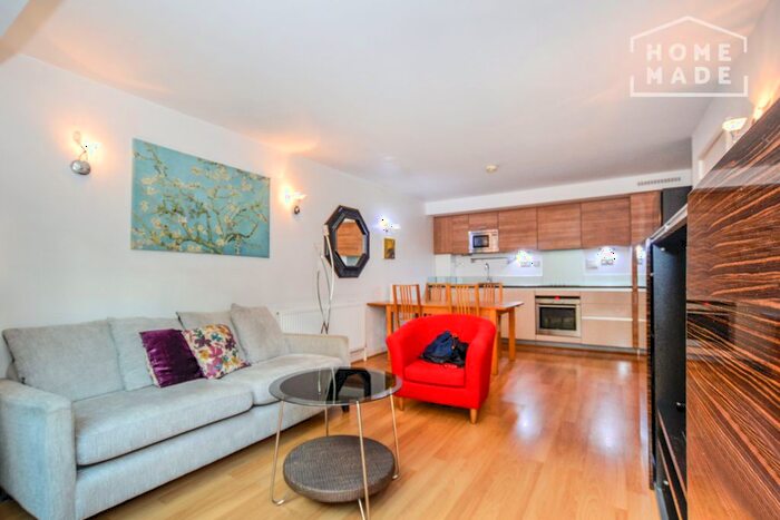 2 Bedroom Flat To Rent In Metcalfe Court, Greenwich, SE10