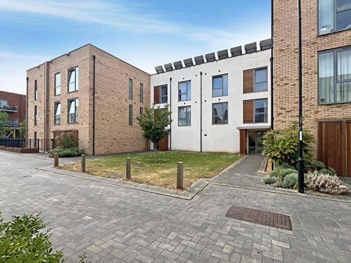 2 Bedroom Apartment For Sale In Trumpington, Cambridge, CB2