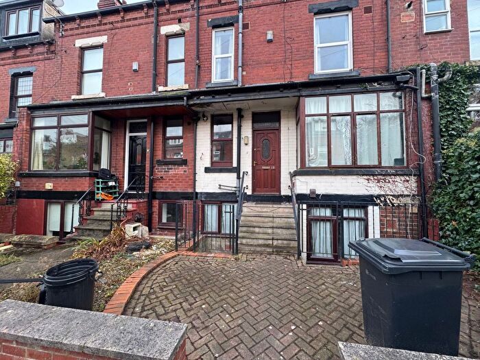 4 Bedroom Terraced House To Rent In Talbot Terrace, Leeds, LS4