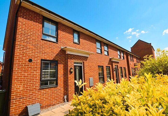 3 Bedroom Semi Detached House For Sale In Warmwell Close, Liverpool, L24