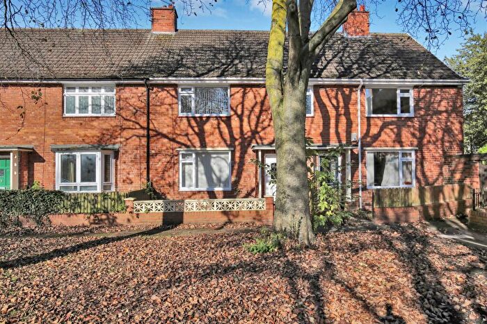 3 Bedroom Flat To Rent In Beadnell Place, Newcastle Upon Tyne, NE2