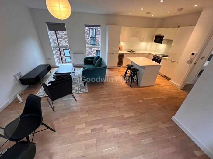 3 Bedroom Town House To Rent In Lockgate Mews, Ancoats, Manchester, M4