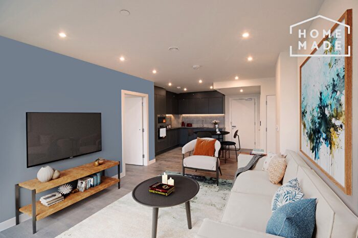 2 Bedroom Flat To Rent In Coppermaker Square, Stratford, E20