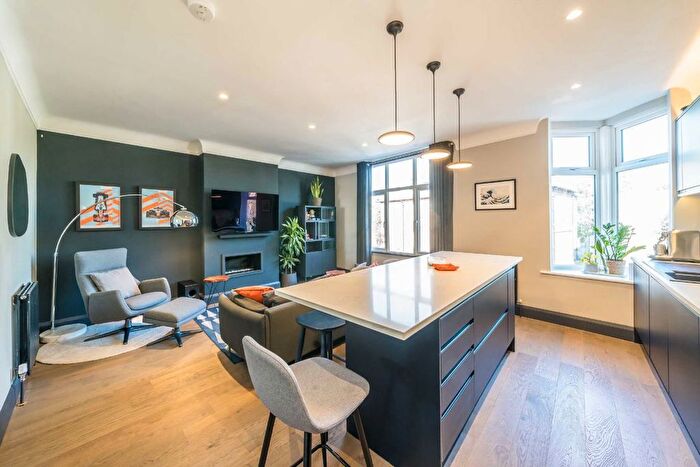 2 Bedroom Flat To Rent In Ridgway, Wimbledon Village, SW19