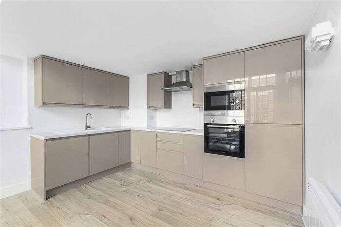 2 Bedroom Flat To Rent In Princeton Street, London, WC1R