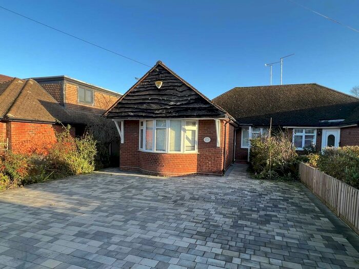3 Bedroom Semi-Detached Bungalow To Rent In Chelmsford Road, Shenfield, Brentwood, CM15