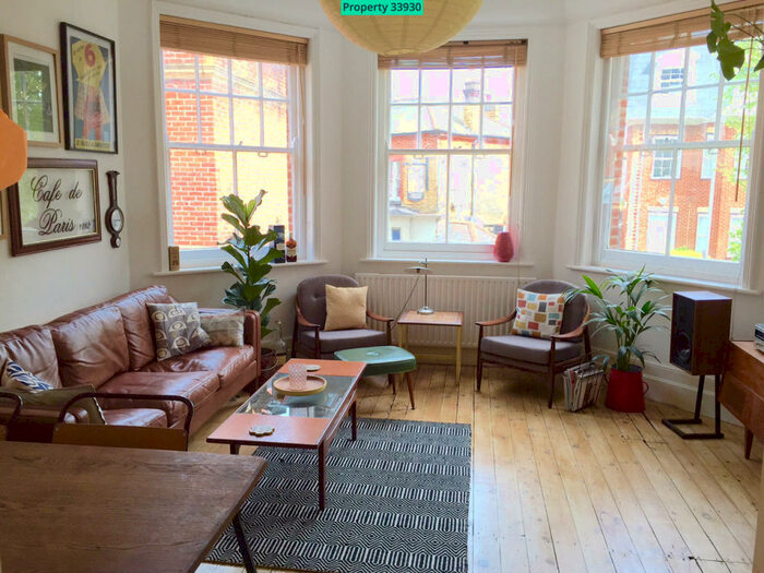 1 Bedroom Ground Flat To Rent In Claremont Gardens, Surbiton, KT6