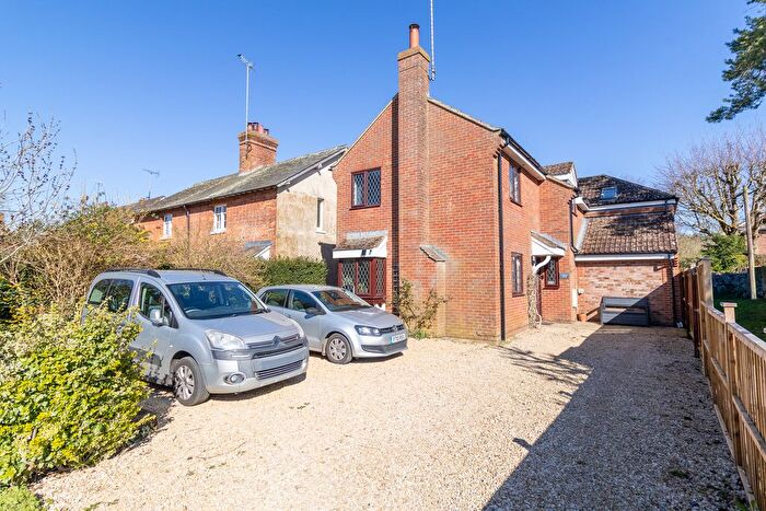 4 Bedroom Detached House For Sale In Forge Lane, Marlborough, SN8