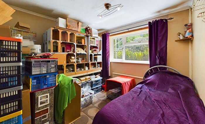 2 Bedroom Bungalow For Sale In Alder Grove, Forest Hill, Yeovil, BA20