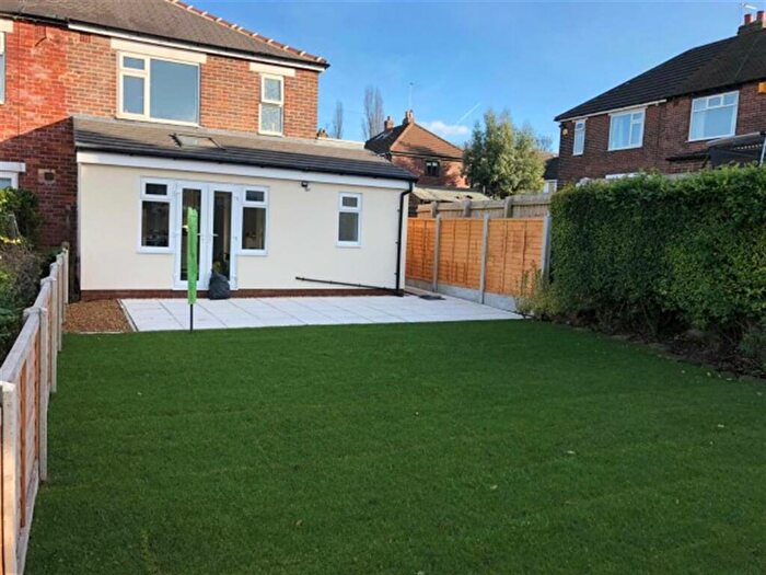 3 Bedroom Semi-Detached House To Rent In Prospect Avenue, Pudsey, LS28