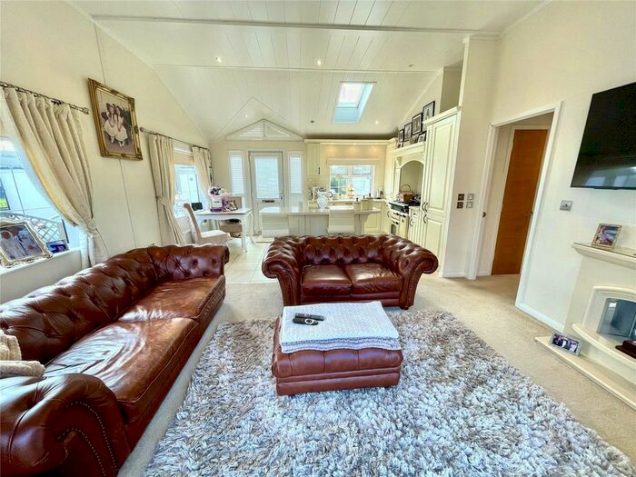 2 Bedroom Bungalow For Sale In FleurDeLys Park, Pilley Hill, Pilley