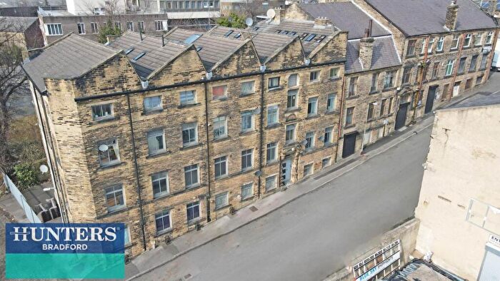 2 Bedroom Apartment To Rent In Ruby House, Dyson Street, Bradford, West Yorkshire, BD1
