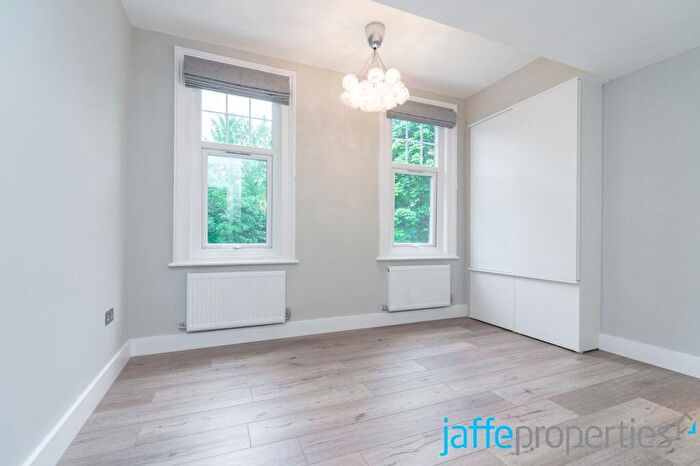 2 Bedroom Apartment To Rent In Westbere Road, London, NW2