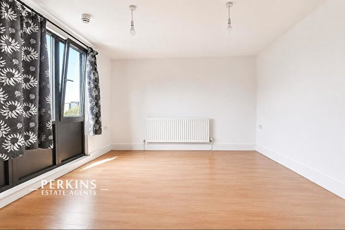 1 Bedroom Flat For Sale In Hayes, UB3