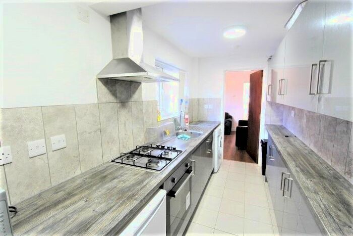 3 Bedroom Terraced House To Rent In Monks Road, Coventry, CV1