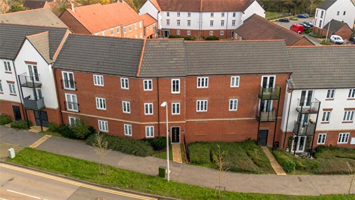 2 Bedroom Apartment To Rent In William Heelas Way, Wokingham, Berkshire, RG40