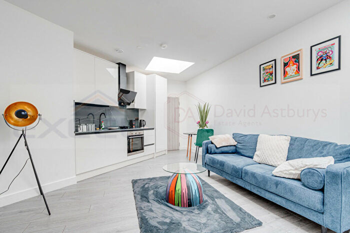 1 Bedroom Apartment To Rent In Ingham Road, Hampstead, London, NW6