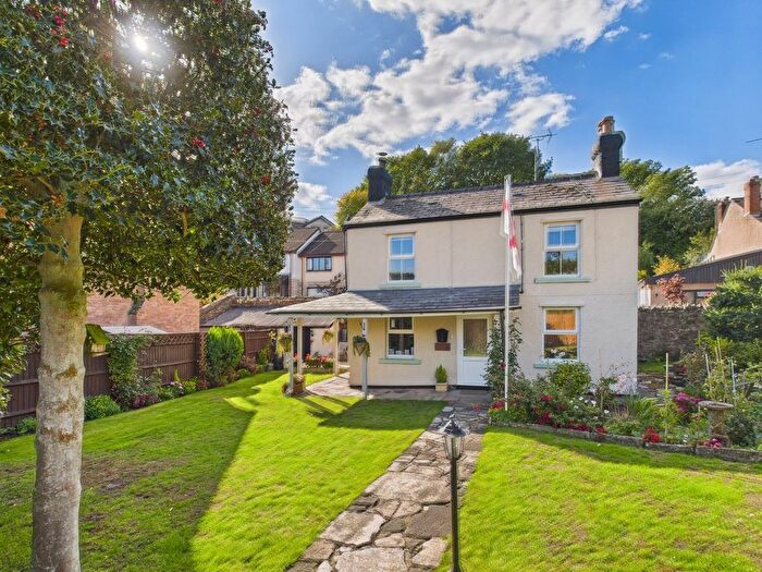 3 Bedroom Detached House For Sale In Hawthorns Road, Drybrook, GL17