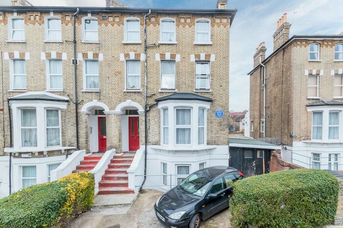 Studio To Rent In Pendennis Road, Streatham Hill, SW16