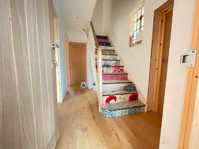 4 Bedroom Terraced House To Rent In East Road, Romford, RM6