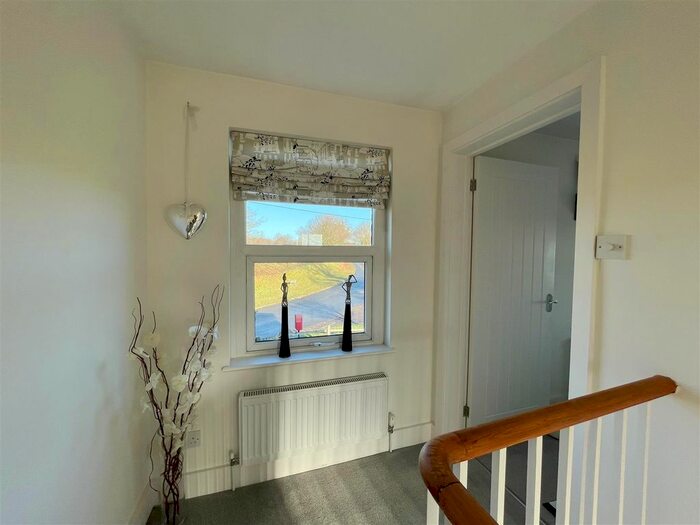 2 Bedroom Semi-Detached House For Sale In Claygate Lane, Shipbourne, Tonbridge, TN11