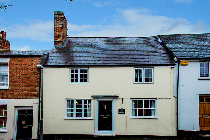 4 Bedroom Cottage To Rent In Nelson Street, Buckingham, MK18