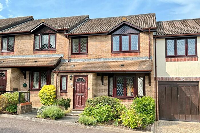 3 Bedroom Terraced House For Sale In Orchard Court, Verwood, BH31