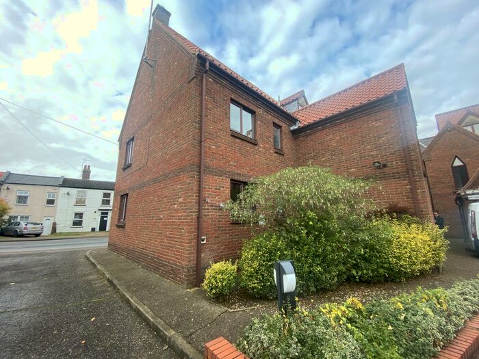 1 Bedroom Ground Flat To Rent In Edinburgh Court, King's Lynn., PE30