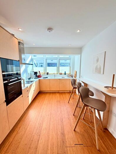 2 Bedroom Flat To Rent In Brunswick Street West, Hove, BN3