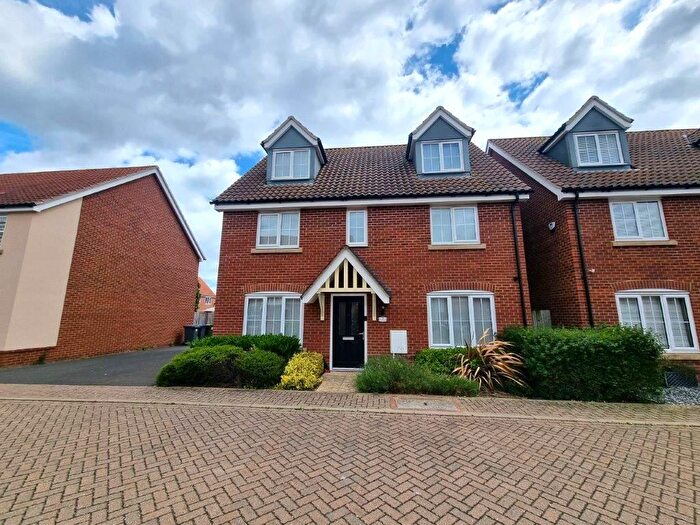 5 Bedroom Detached House For Sale In Nigel Way, Trimley St Martin, IP11