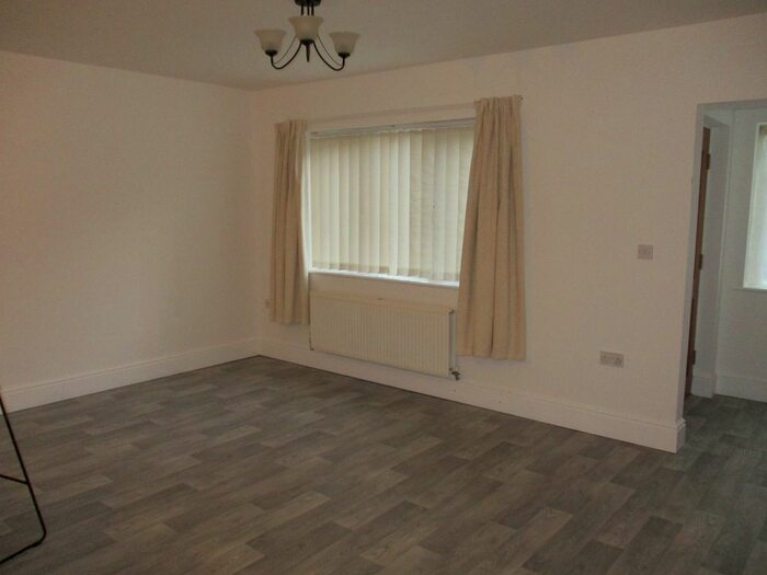 2 Bedroom Flat To Rent In Flixton Road, Urmston, M41